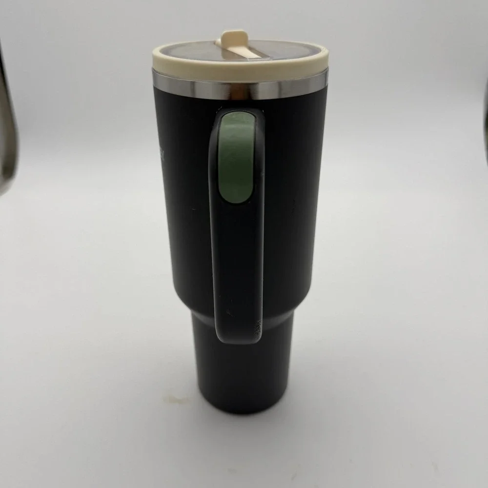 Stanley Quencher H2.0 FlowState Tumbler 40oz Black with Sage Accents Stainless - Picture 4 of 9